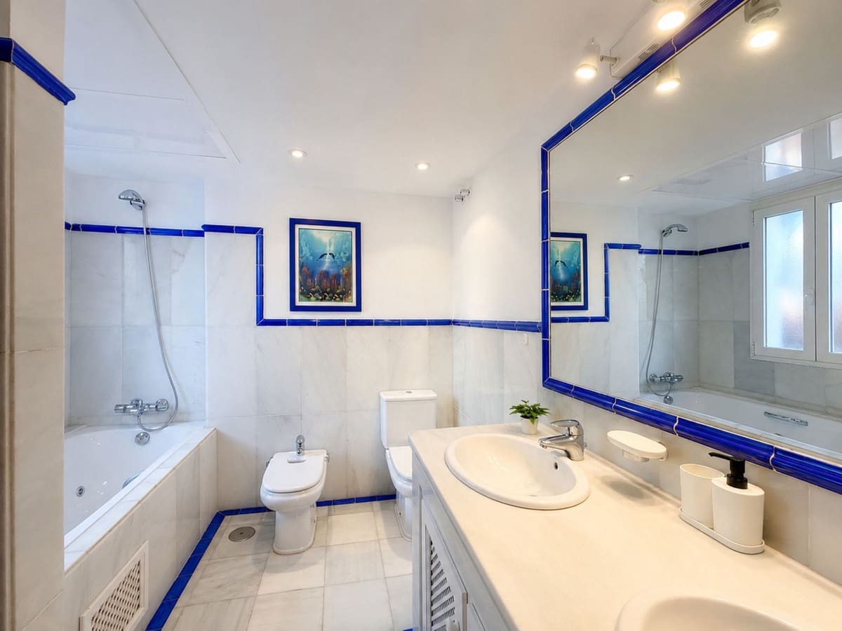 2 bedroom Beach Apartment for sale in Casares with pool garage - € 630,000 (Ref: 10158850)