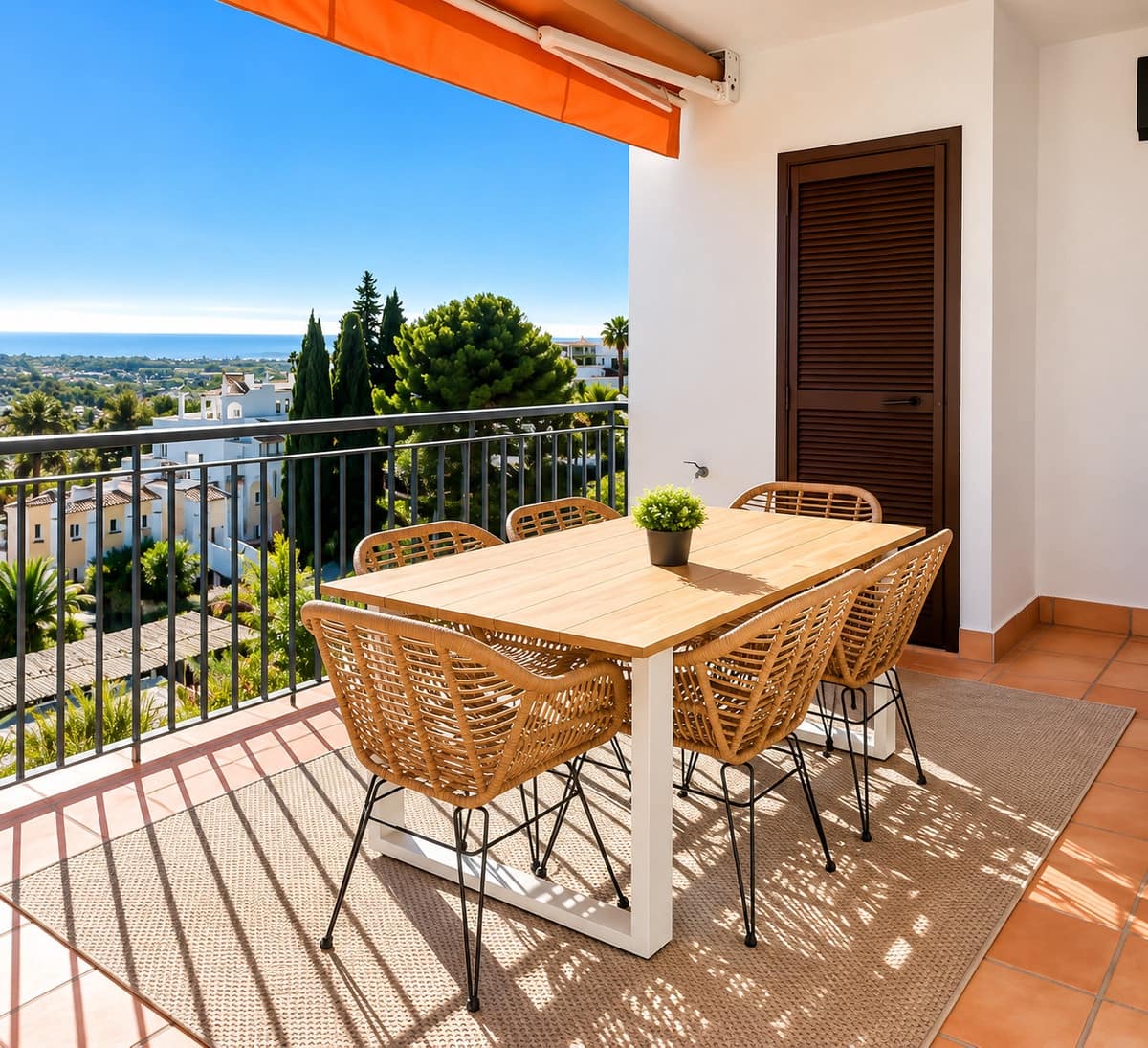 2 bedroom Apartment for sale in La Quinta with pool garage - € 459,000 (Ref: 10160501)