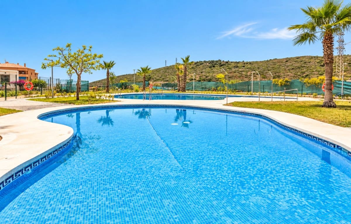 3 quarto Apartamento para venda em Manilva com piscina garagem - 498 000 € (Ref: 10160502)