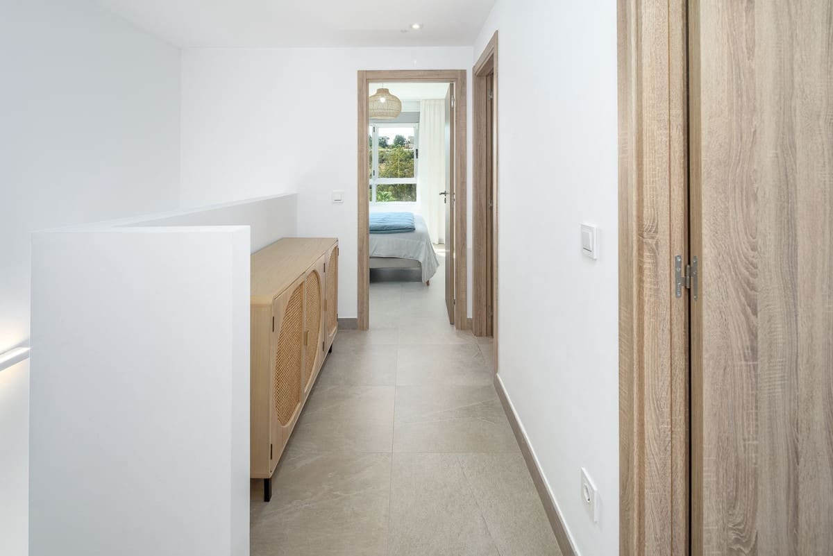 3 soverom Hus til salgs i Estepona med svømmebasseng - € 465 000 (Ref: 10167118)