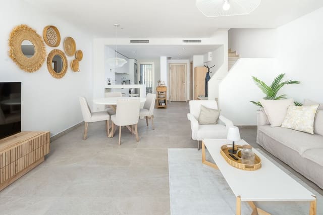 3 soverom Hus til salgs i Estepona Golf, Estepona med svømmebasseng - € 465 000 (Ref: 10167118)