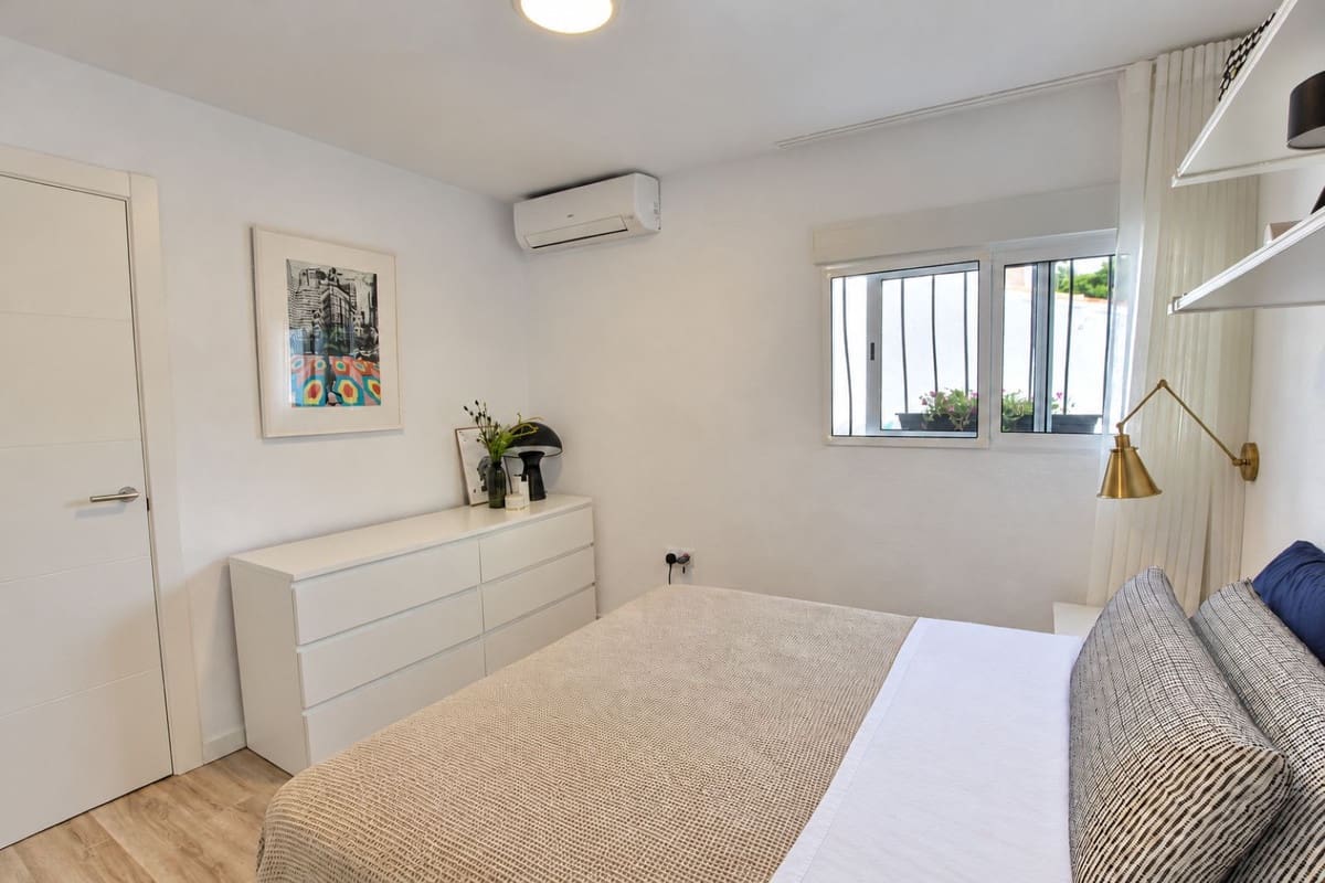 2 camera da letto Villa in vendita in El Chaparral con piscina garage - 825.000 € (Rif: 10168018)
