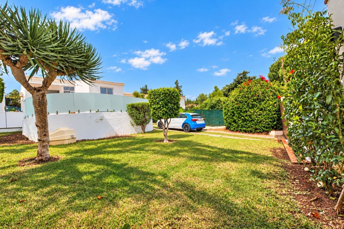 2 camera da letto Villa in vendita in El Chaparral con piscina garage - 825.000 € (Rif: 10168018)