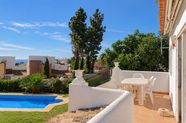 3 soveværelse Villa til salg i Calahonda, Mijas med swimmingpool garage - € 600.000 (Ref: 10170433)