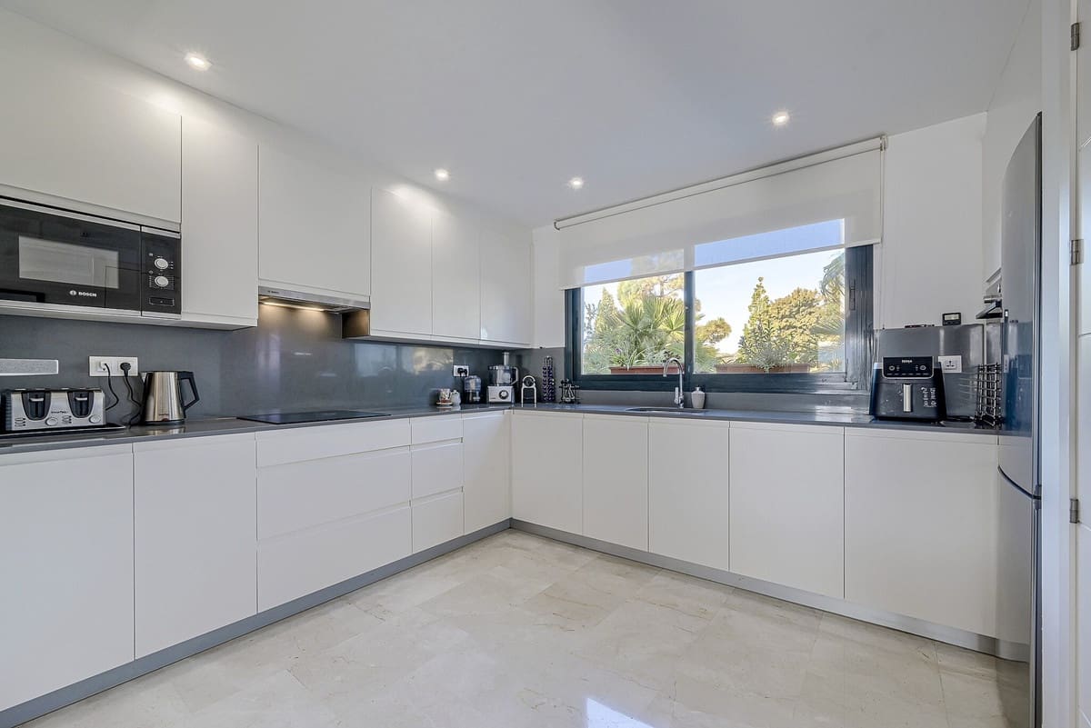 2 chambre Appartement à vendre à Casares avec piscine garage - 389 000 € (Ref: 10172294)