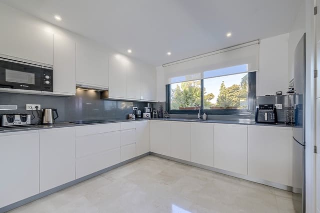 2 chambre Appartement à vendre à Casares avec piscine garage - 389 000 € (Ref: 10172294)