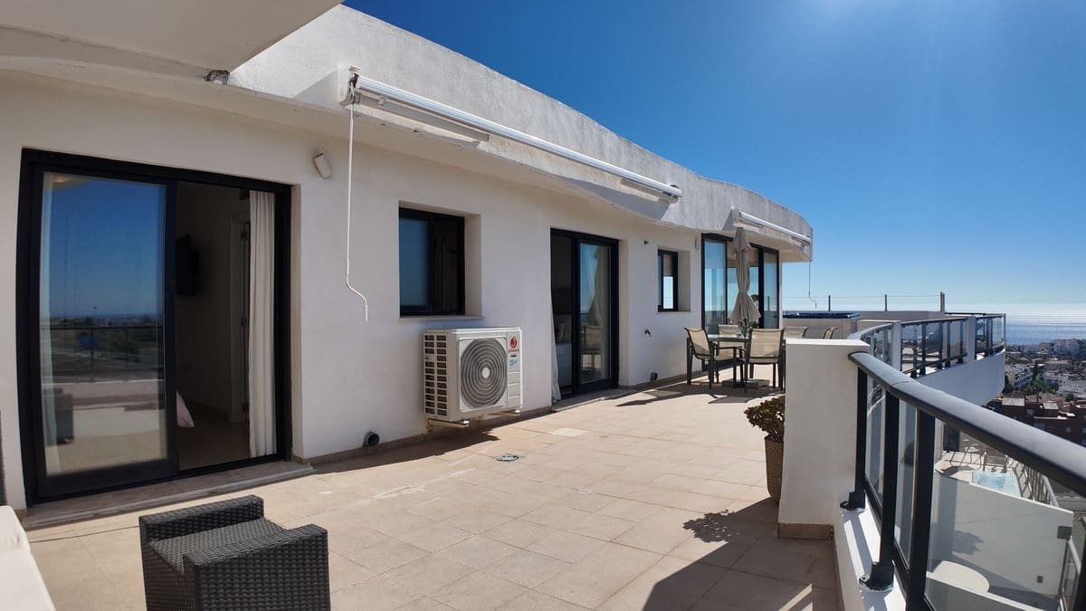 Apartamento de 2 habitaciones en Riviera del Sol en venta con piscina garaje - 490.000 € (Ref: 10176118)