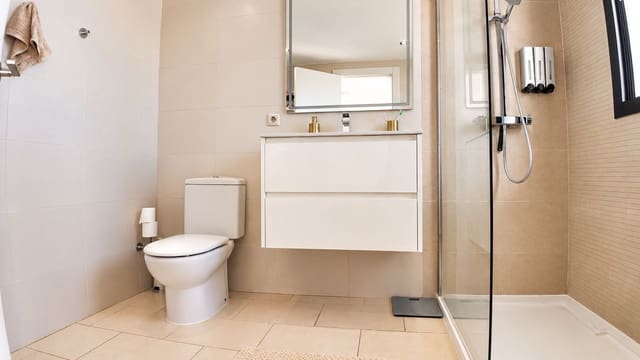 Apartamento de 2 habitaciones en Riviera del Sol, Mijas en venta con piscina garaje - 490.000 € (Ref: 10176118)
