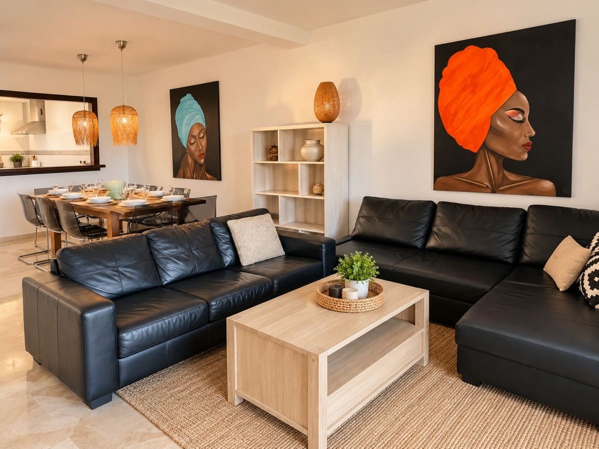 4 soveværelse Byhus til salg i Marbella med swimmingpool garage - € 600.000 (Ref: 10179682)