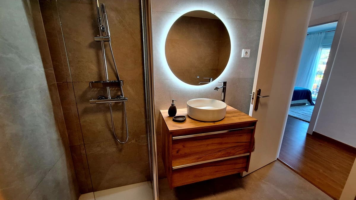 3 bedroom Penthouse for sale in Estepona with garage - € 429,900 (Ref: 9381995)