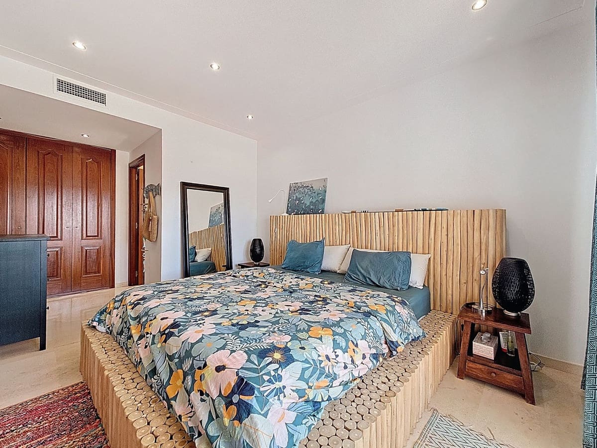 2 soverom Leilighet til salgs i Casares med svømmebasseng garasje - € 350 000 (Ref: 9384905)