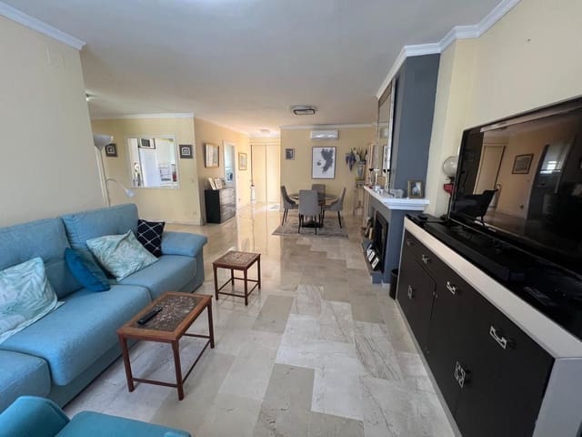 2 soveværelse Lejlighed til salg i El Paraiso, Estepona med swimmingpool garage - € 299.999 (Ref: 9384906)