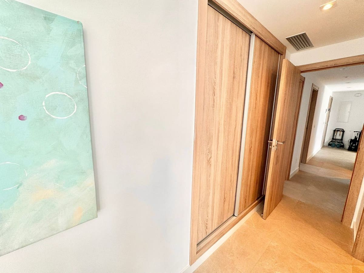 3 soverom Leilighet til salgs i Mijas med svømmebasseng garasje - € 460 000 (Ref: 9400235)