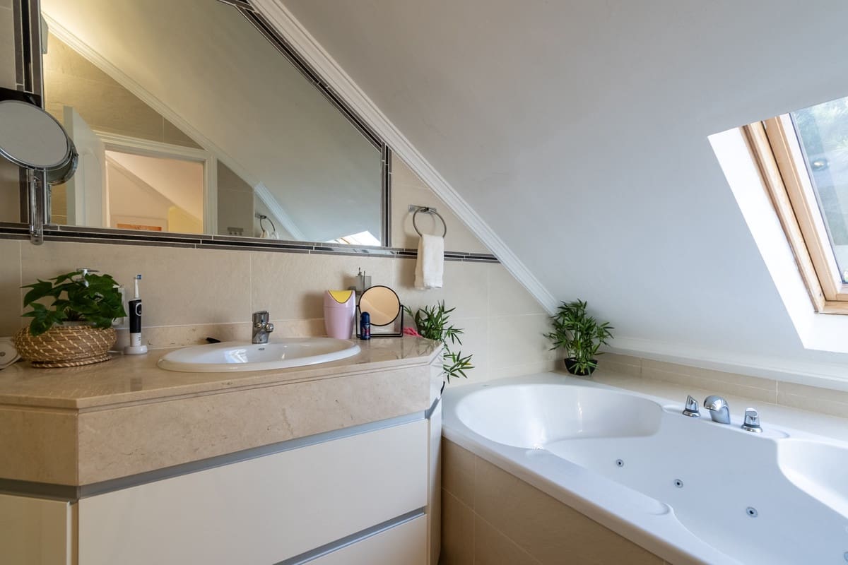 4 sypialnia Dom na sprzedaż w Mijas Costa z basenem - 660 000 € (Ref: 9402721)