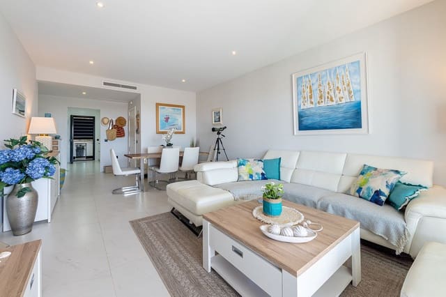 4 quarto Apartamento para venda em Estepona com piscina garagem - 975 000 € (Ref: 9407853)