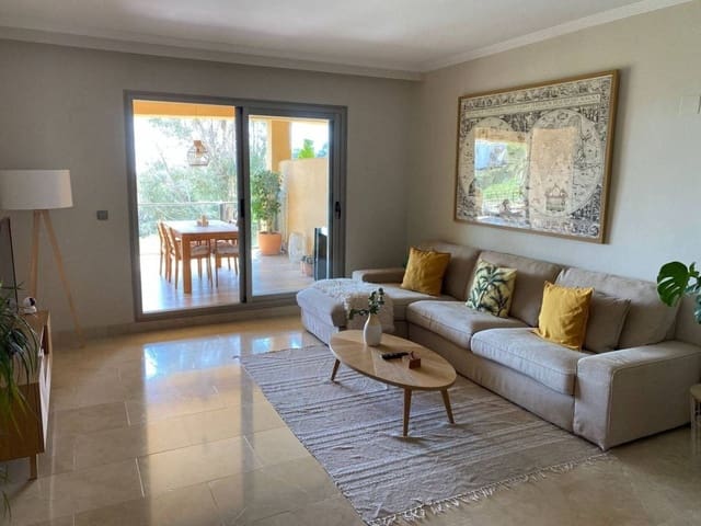 2 bedroom Apartment for sale in Estepona with pool - € 350,000 (Ref: 9407854)