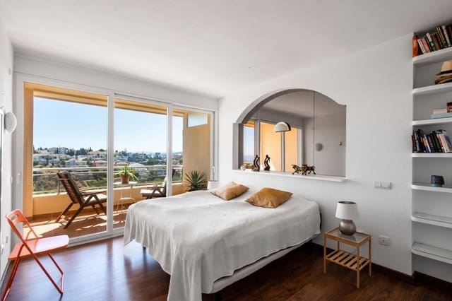 2 makuuhuone Kattohuoneisto myytävänä paikassa Torrequebrada, Benalmádena mukana uima-altaan 
autotalli - 420 000 € (Ref: 9409056)