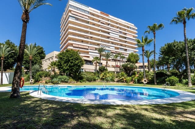 2 makuuhuone Kattohuoneisto myytävänä paikassa Torrequebrada, Benalmádena mukana uima-altaan 
autotalli - 420 000 € (Ref: 9409056)