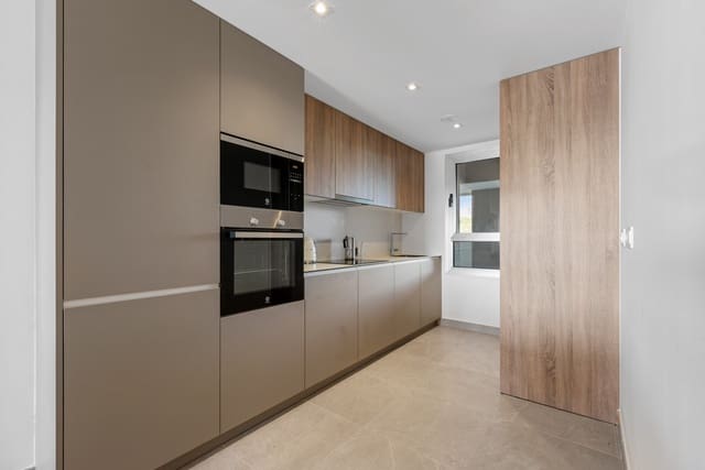 2 quarto Apartamento para venda em Estepona Golf, Estepona com piscina - 379 000 € (Ref: 9410300)