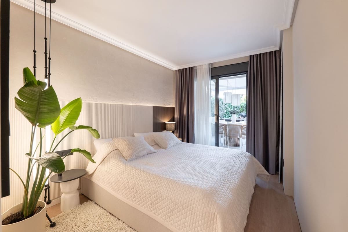 2 makuuhuone Huoneisto myytävänä paikassa New Golden Mile mukana uima-altaan 
autotalli - 650 000 € (Ref: 9410303)