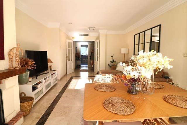 2 sovrum Lägenhet till salu i Rio Real - Los Monteros, Marbella med pool garage - 445 000 € (Ref: 9410306)