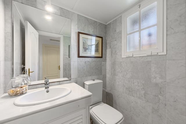 3 soveværelse Byhus til salg i Selwo, Estepona med swimmingpool garage - € 520.000 (Ref: 9412797)