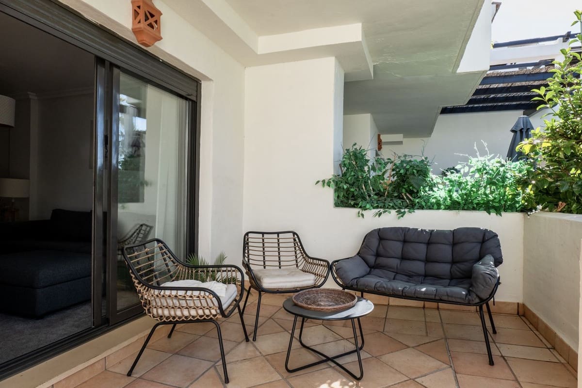 2 bedroom Apartment for sale in New Golden Mile with pool garage - € 349,000 (Ref: 9414569)