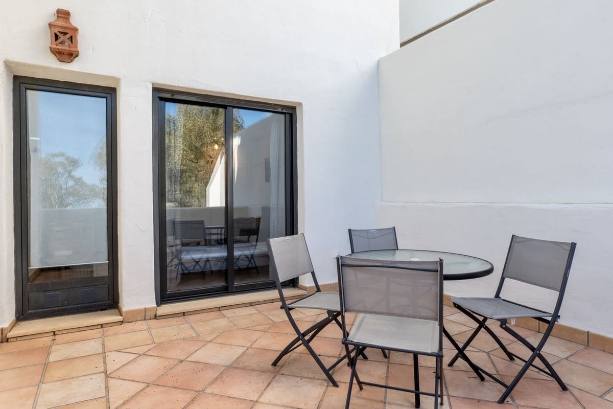 2 bedroom Apartment for sale in New Golden Mile with pool garage - € 349,000 (Ref: 9414569)