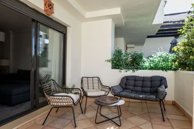 2 quarto Apartamento para venda em Selwo, Estepona com piscina garagem - 349 000 € (Ref: 9414569)