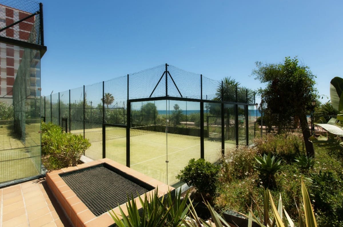 2 sypialnia Apartament na sprzedaż w La Duquesa / Puerto de la Duquesa z basenem garażem - 359 000 € (Ref: 9414571)