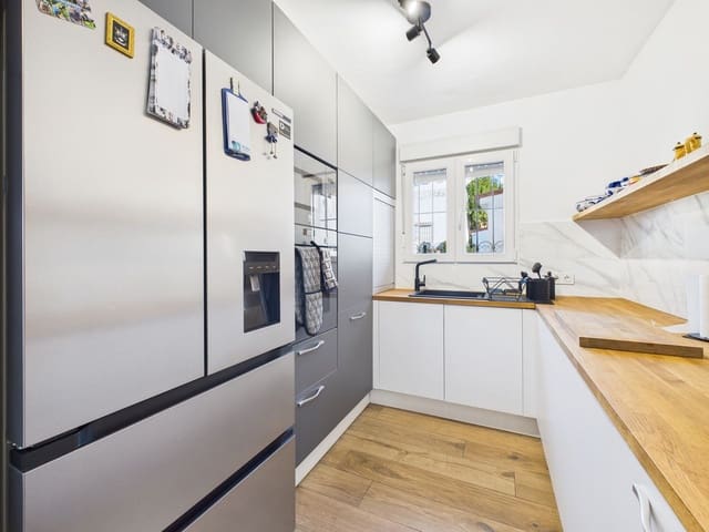 3 camera da letto Villa in vendita in Estepona con piscina garage - 390.000 € (Rif: 9418794)