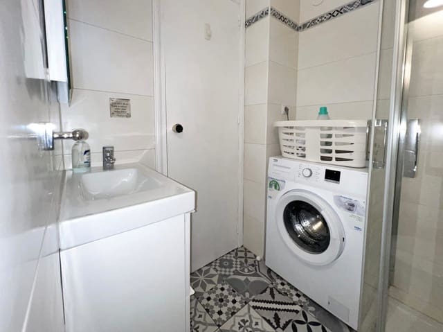 3 bedroom Apartment for sale in Benalmádena with pool - € 335,000 (Ref: 9424182)