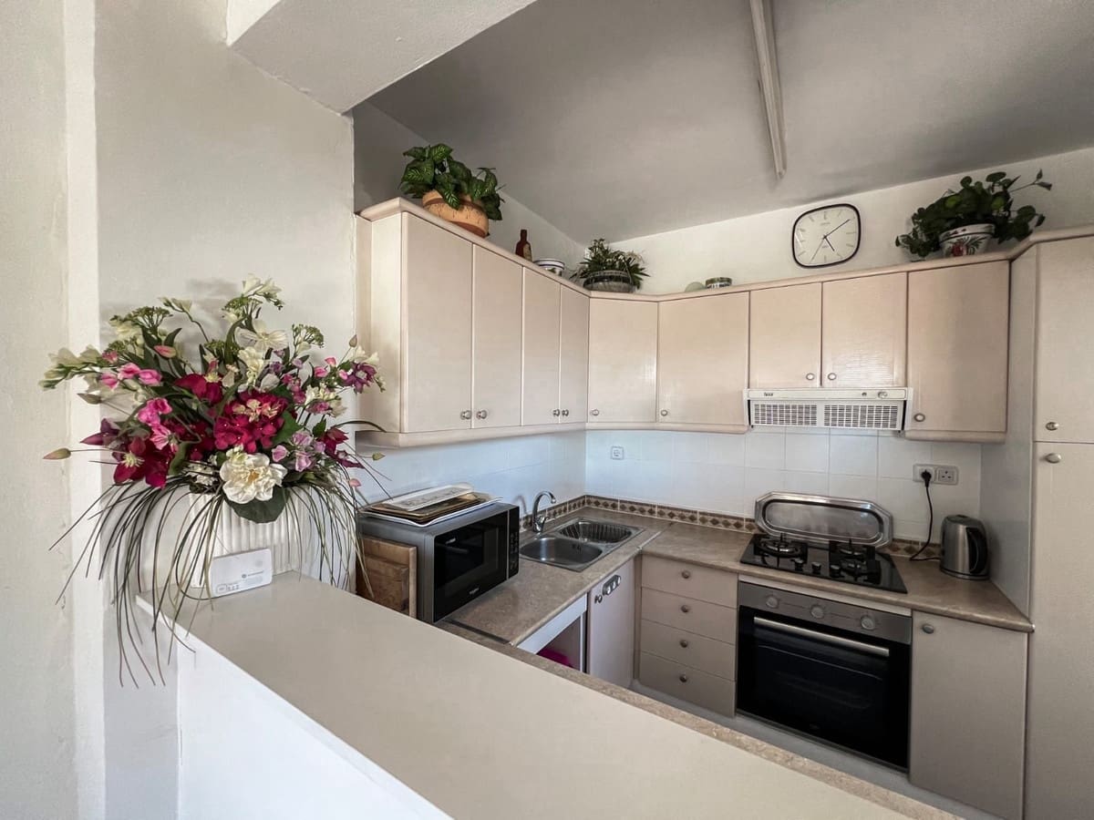 3 bedroom Apartment for sale in Benalmadena with pool - € 335,000 (Ref: 9424182)