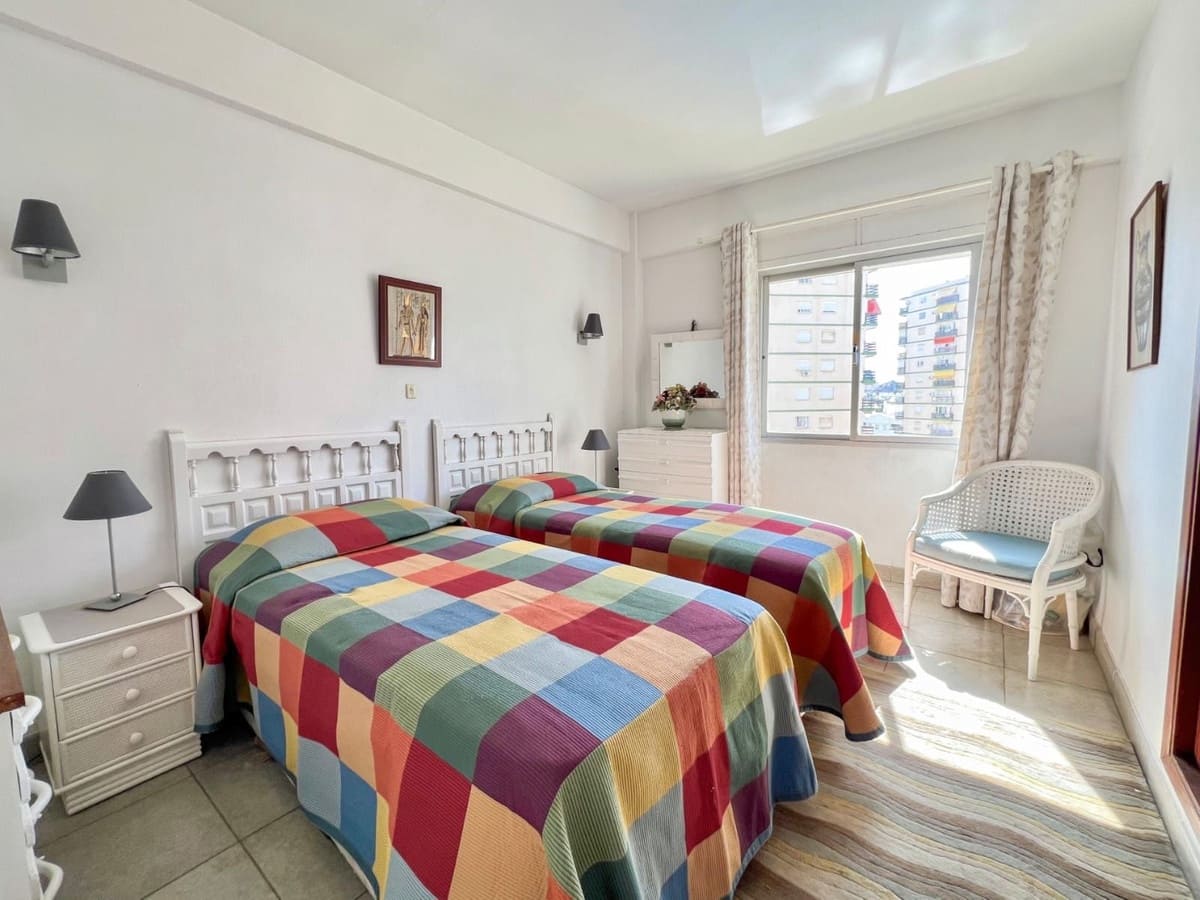 3 bedroom Apartment for sale in Benalmadena with pool - € 335,000 (Ref: 9424182)