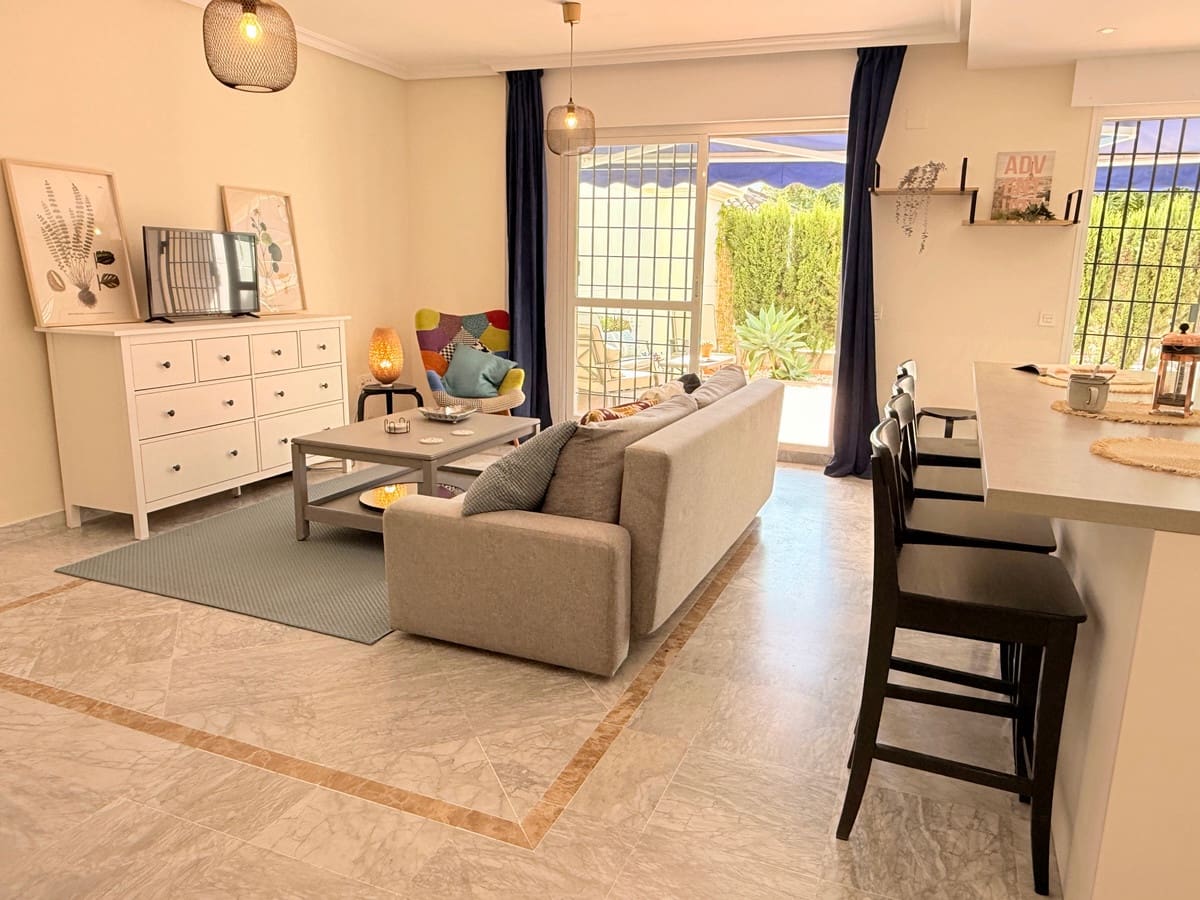 3 Zimmer Apartment zu verkaufen in Puerto Banus mit Pool - 430.000 € (Ref: 9425392)