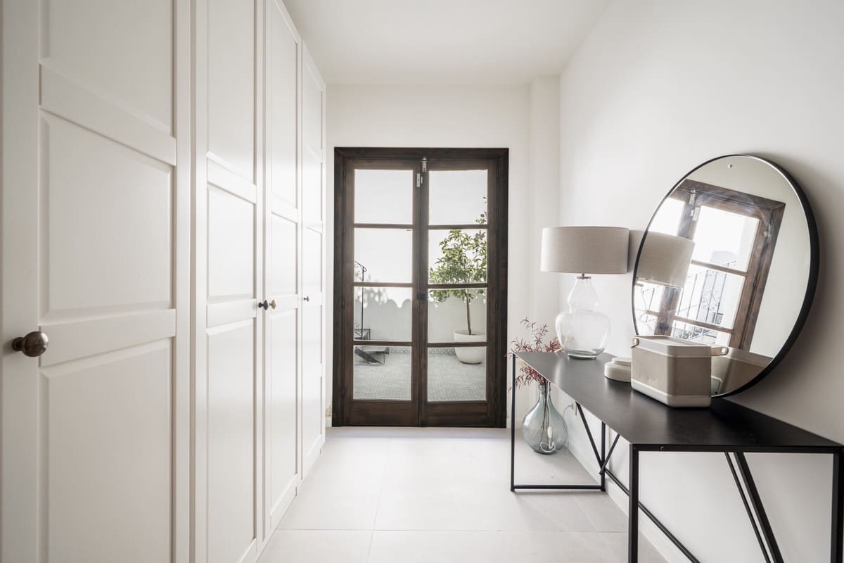 3 bedroom Apartment for sale in Nueva Andalucia with pool garage - € 765,000 (Ref: 9425393)