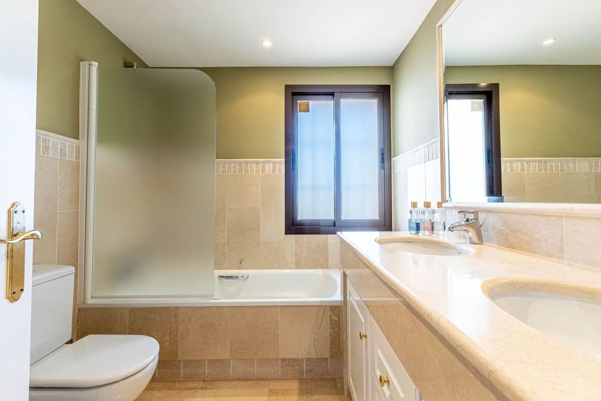 5 soveværelse Villa til salg i Mijas Golf med swimmingpool garage - € 1.500.000 (Ref: 9425394)