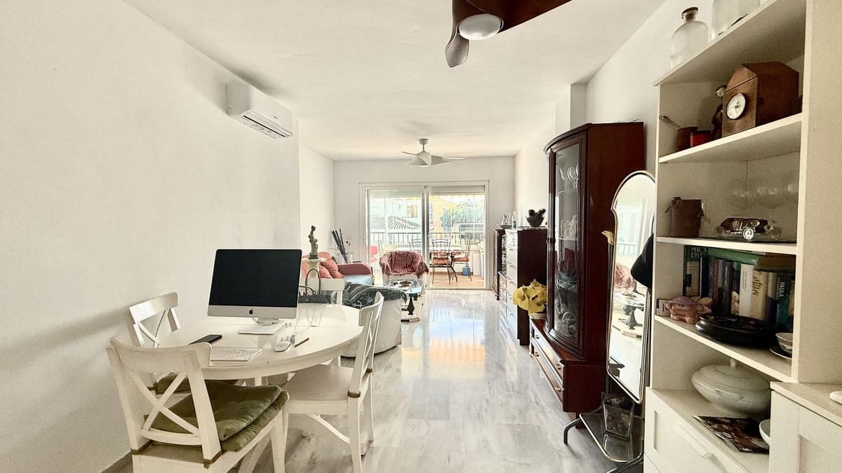 2 soveværelse Lejlighed til salg i Calahonda med swimmingpool garage - € 330.000 (Ref: 9428520)