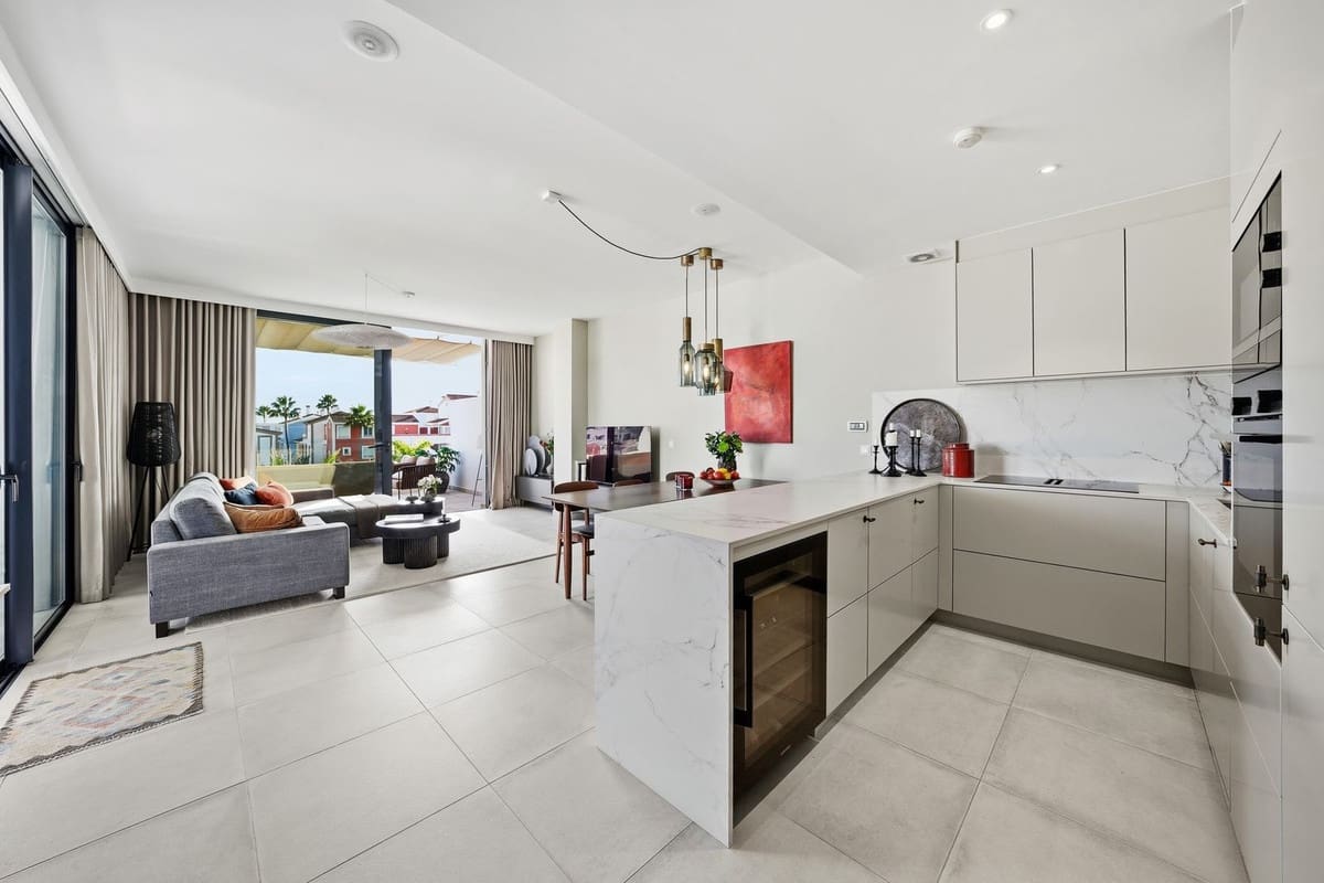 3 sovrum Takvåning till salu i Benahavis med pool garage - 1 180 000 € (Ref: 9441228)