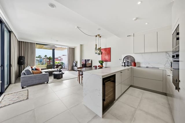 3 sypialnia Penthouse na sprzedaż w El Paraíso, Benahavís z basenem garażem - 1 180 000 € (Ref: 9441228)