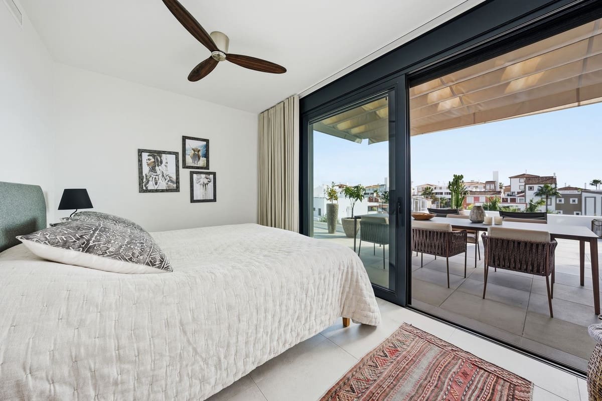 3 sovrum Takvåning till salu i Benahavis med pool garage - 1 180 000 € (Ref: 9441228)