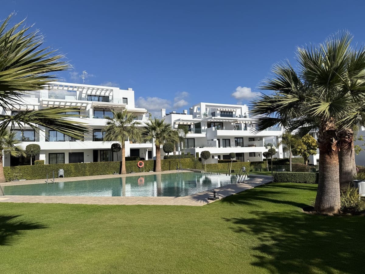 3 sovrum Takvåning till salu i Benahavis med pool garage - 1 180 000 € (Ref: 9441228)