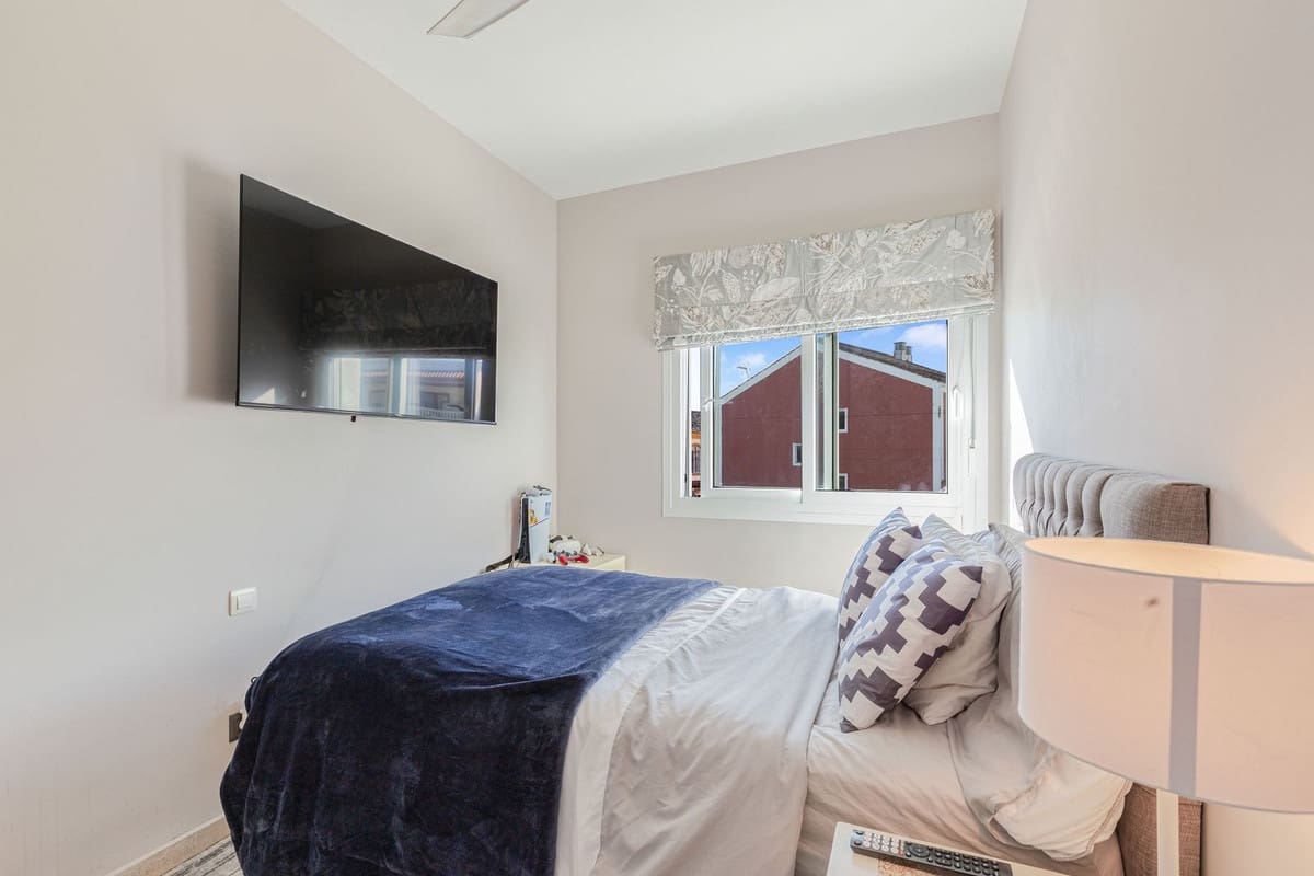 5 sypialnia Dom na sprzedaż w Manilva z basenem garażem - 499 000 € (Ref: 9441230)