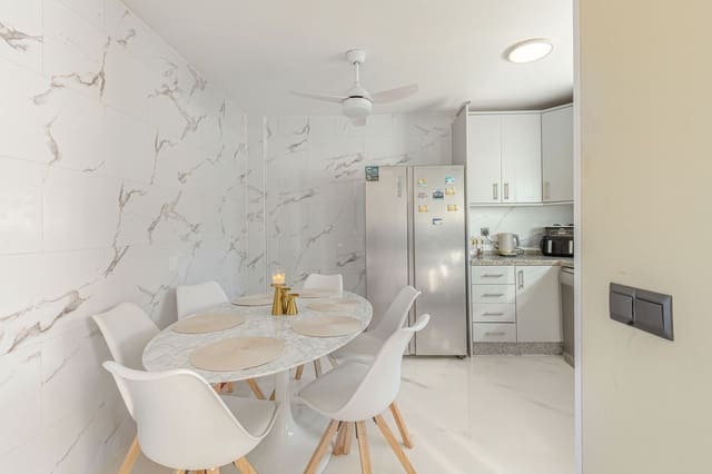 5 sypialnia Dom na sprzedaż w Manilva z basenem garażem - 499 000 € (Ref: 9441230)