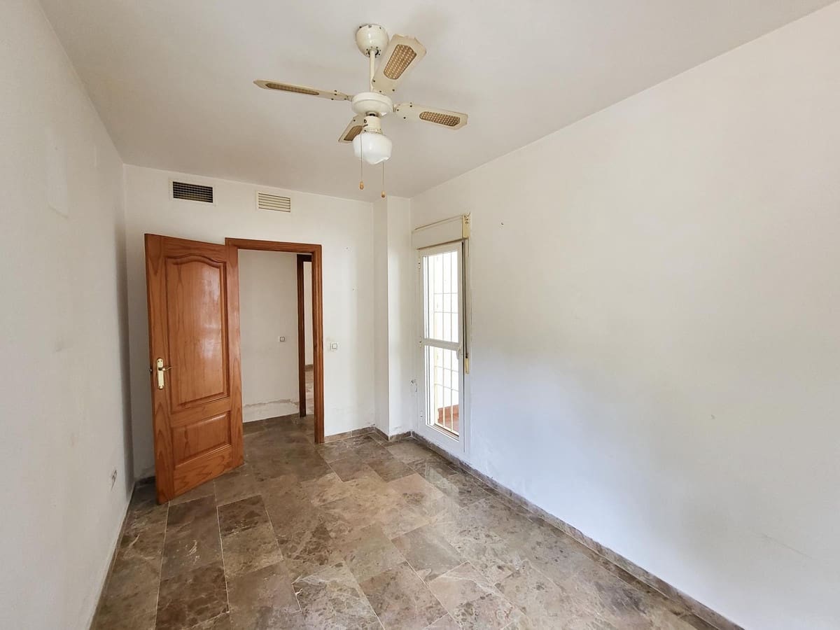 2 bedroom Apartment for sale in Riviera del Sol with pool garage - € 230,000 (Ref: 9442890)