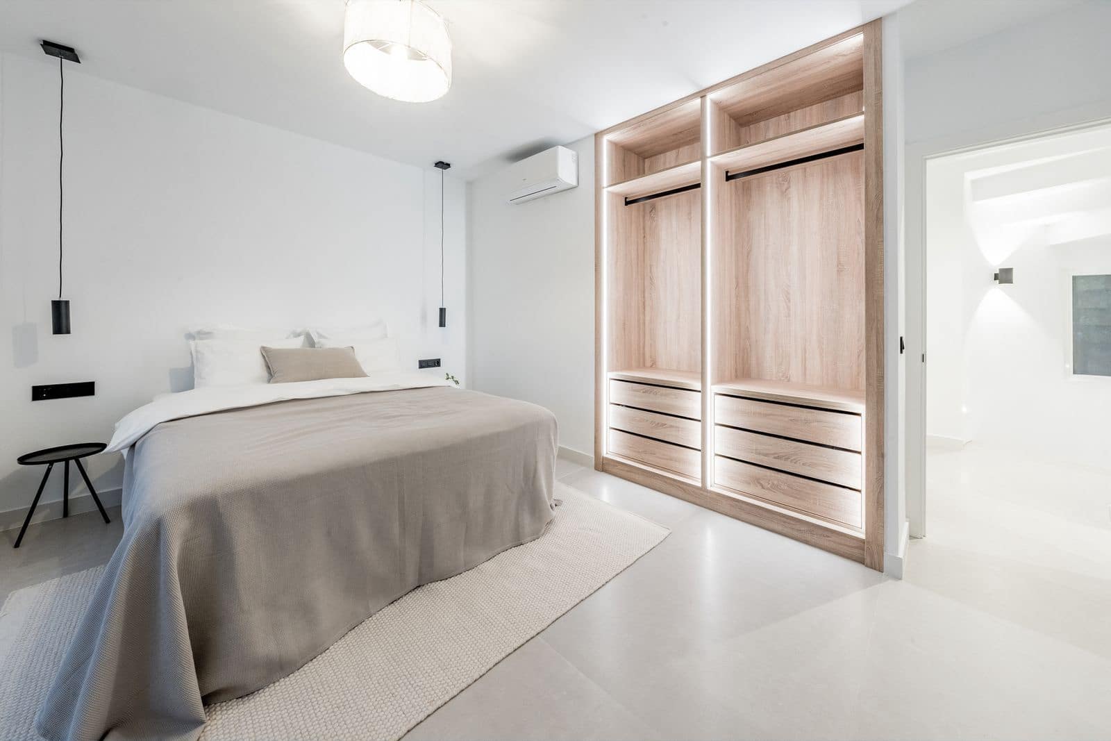 3 bedroom Apartment for sale in Aloha Golf with pool garage - € 850,000 (Ref: 9445544)