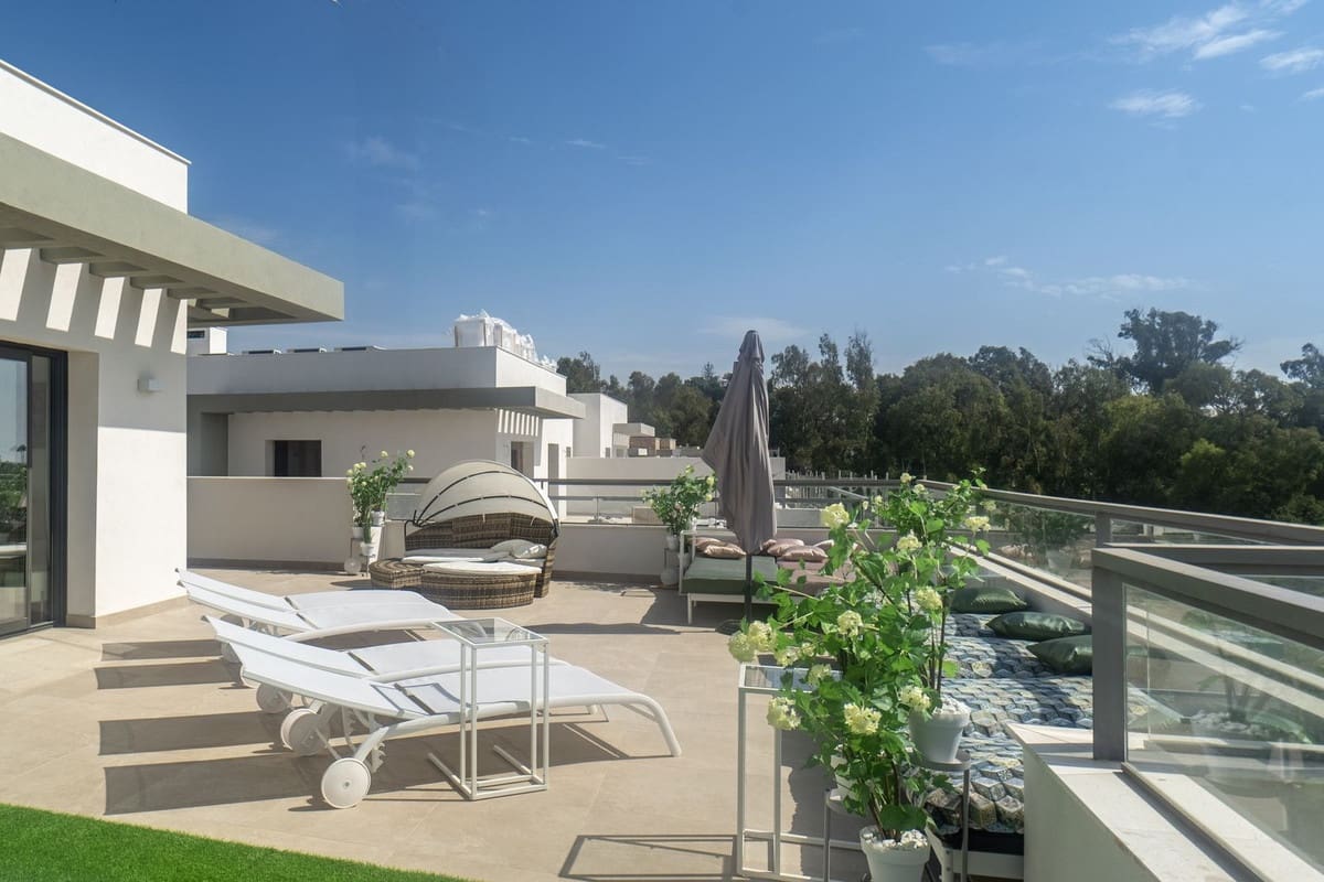 3 bedroom Penthouse for sale in Casares with pool garage - € 790,000 (Ref: 9447099)