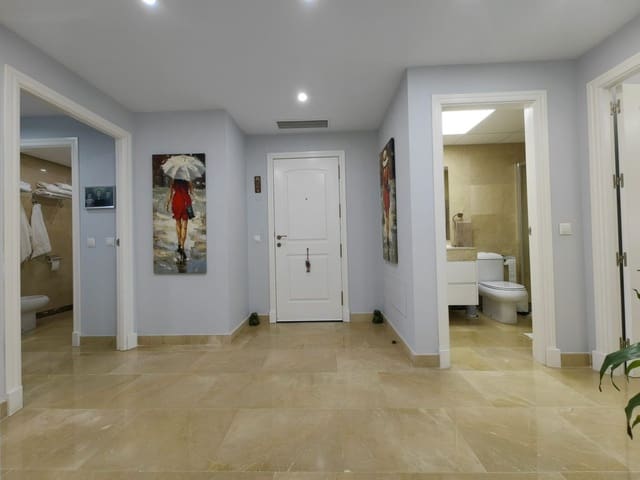 2 bedroom Apartment for sale in La Duquesa / Puerto de la Duquesa, Manilva with pool garage - € 298,000 (Ref: 9448523)