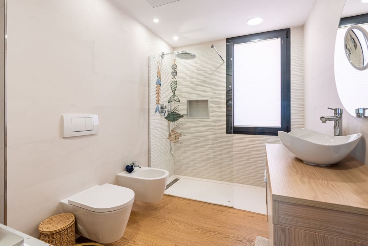 4 bedroom Apartment for sale in Calahonda with pool garage - € 690,000 (Ref: 9455664)