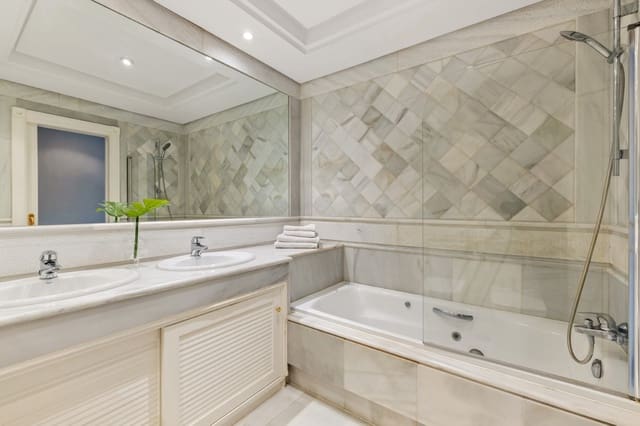 2 bedroom Beach Apartment for sale in Marbella with pool - € 1,210,000 (Ref: 9465040)